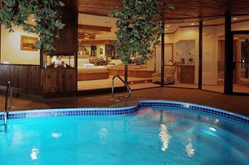 Sybaris Pool Suites Mequon Brown Deer Buitenkant foto