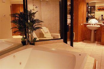 Sybaris Pool Suites Mequon Brown Deer Buitenkant foto
